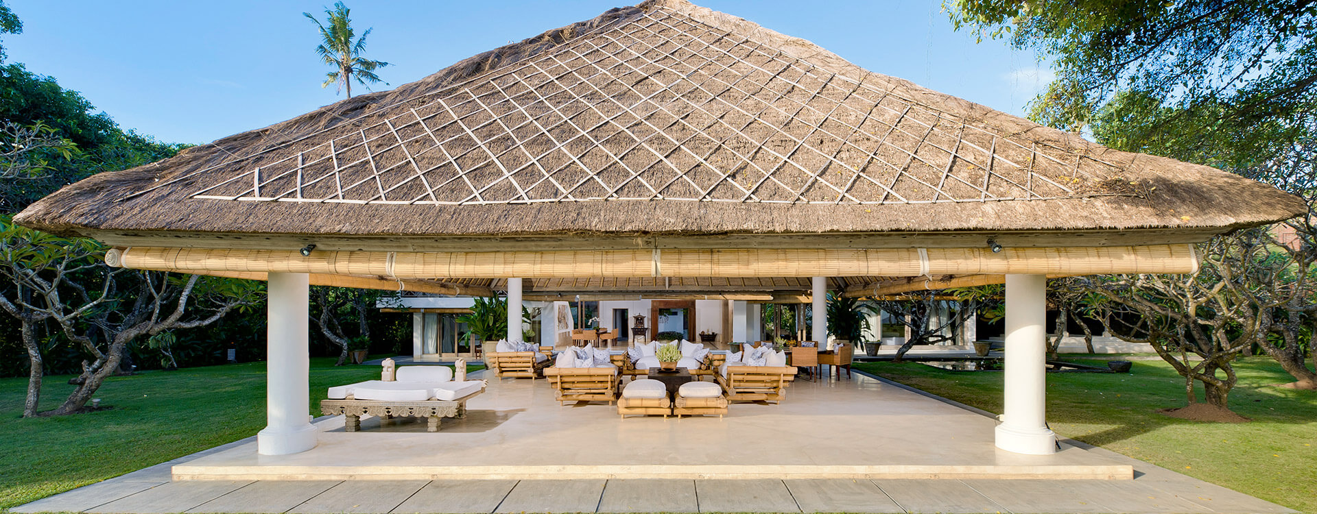 Explore The Villa | Villa Atas Ombak - Seminyak Beachfront Villa, Bali